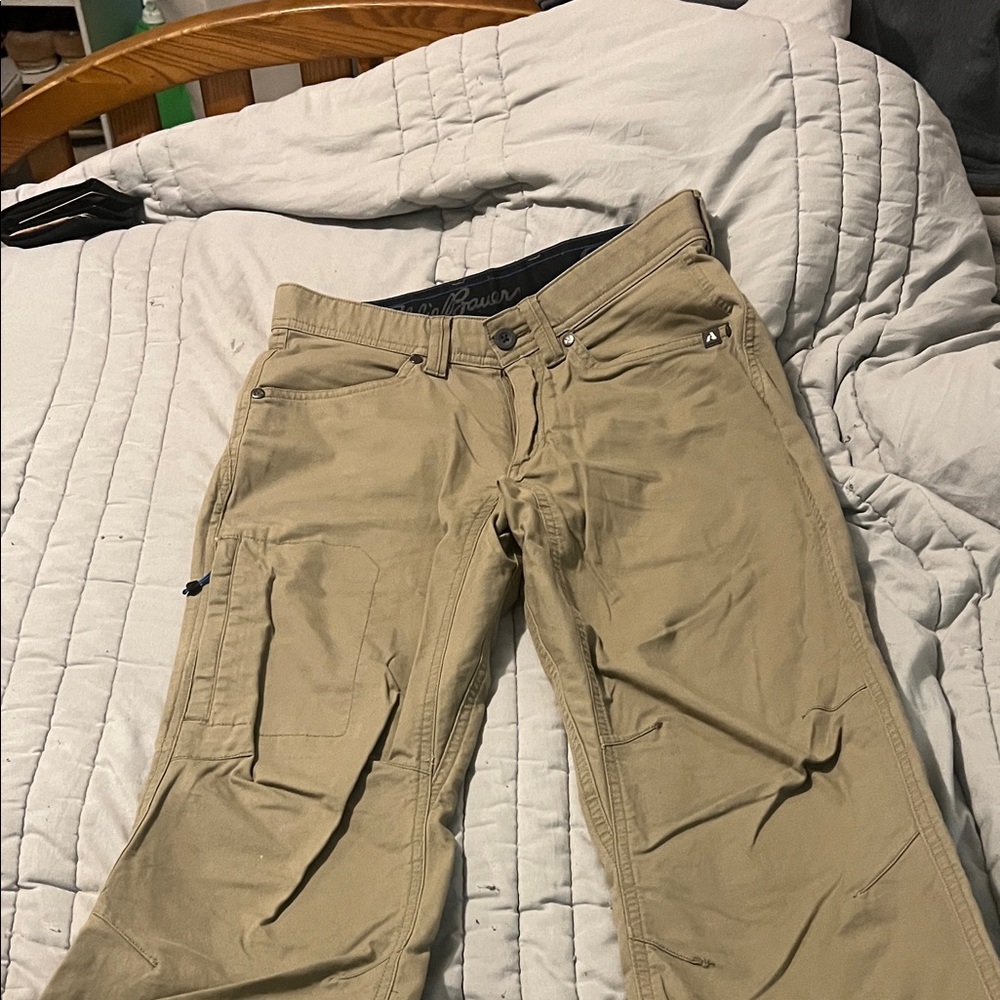 Eddie Bauer Men's Khaki Cargo Pants